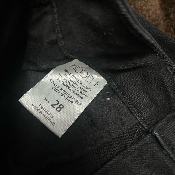 Buckle Hidden High Rise Cropped Black Jeans - Picture 9 of 12